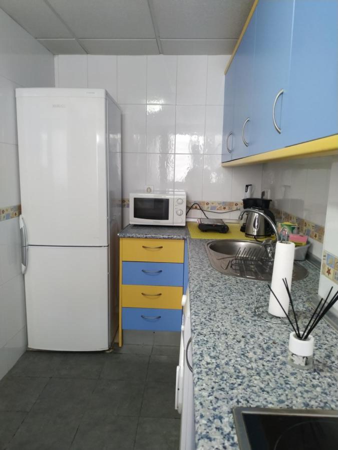 Malaga Yellow Duplex Free Parking And Terrace Bagian luar foto